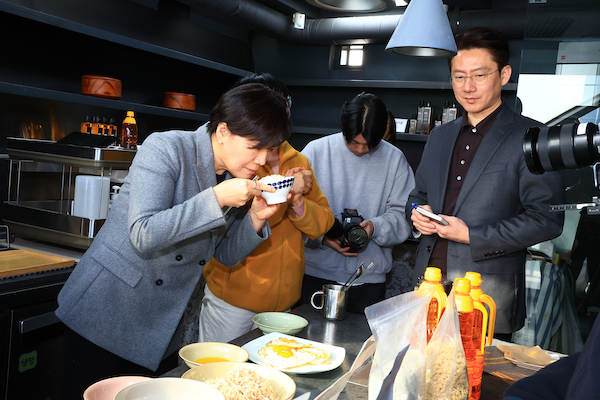 "수입 GMO 콩기름 비켜라"... 송미령 장관, 국산 Non-GMO 시장 확대 '정조... - 뉴스 썸네일 이미지