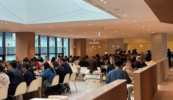 풀무원푸드앤컬처, 위탁급식 3개년 연속 성장...프리미엄 급식 시장 선도 - 뉴스 썸네일 이미지